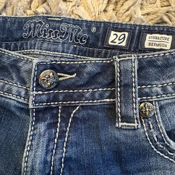 Miss Me Women's Blue Jeans Bermuda Shorts Sz 29 - Picture 3 of 5